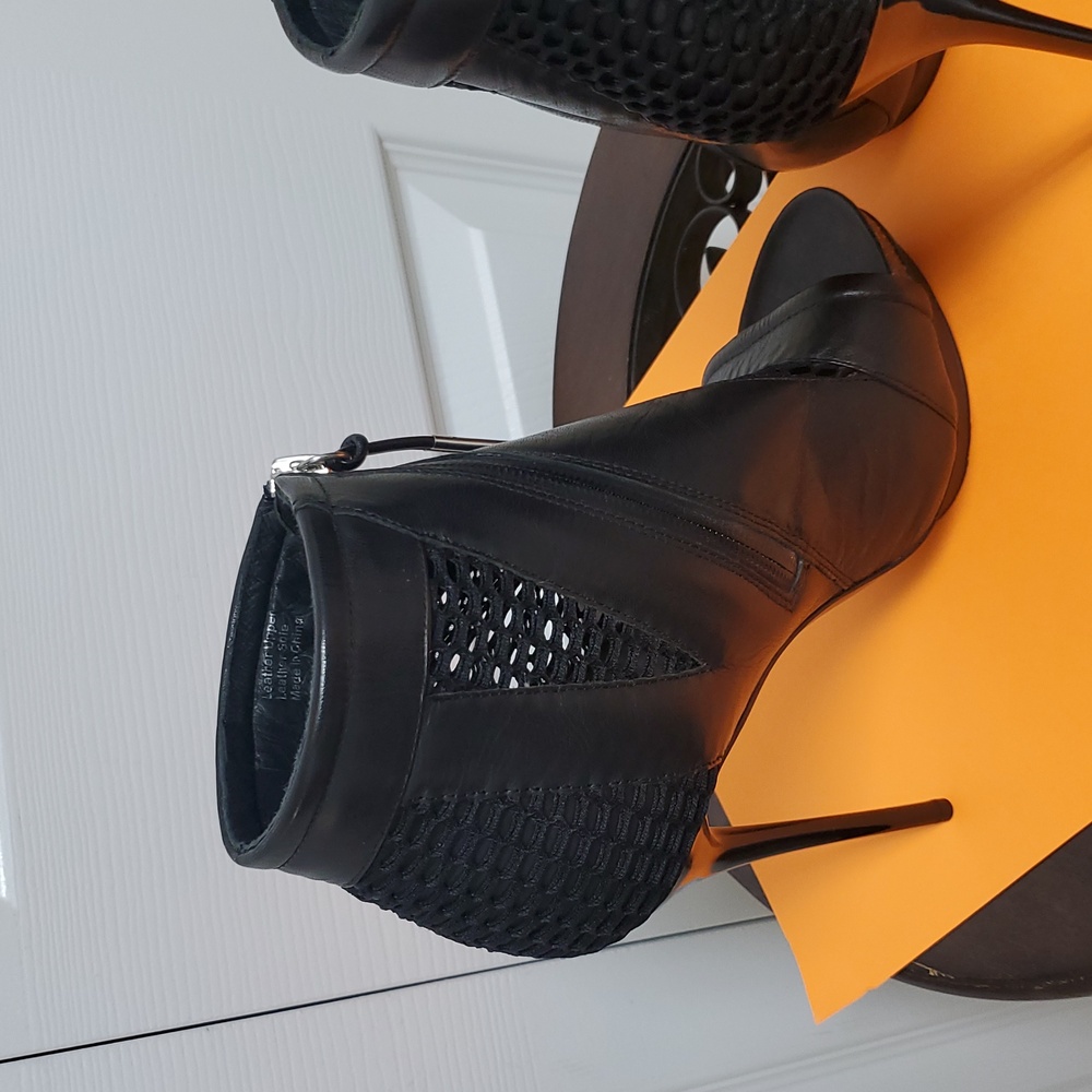 L.A.M.B Bicara Platform Bootie/Black - Picture 6 of 16